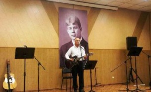 Концерт в честь 120-летия Сергея Есенина собрал полный зал областной библиотеки